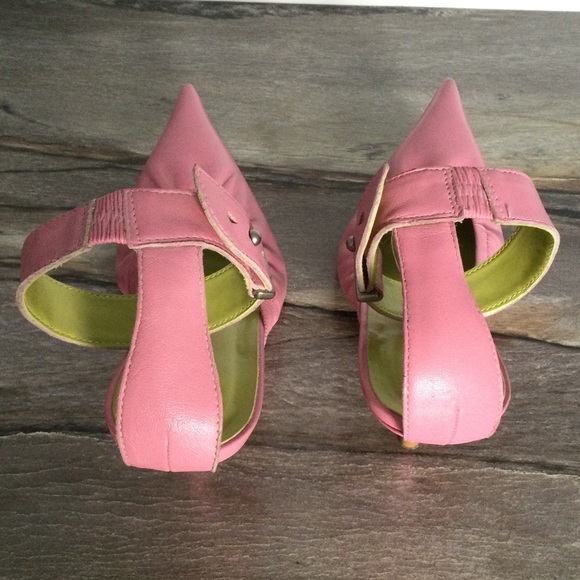 Bronx Pointy Toe Elasticized Kitten Heel Pumps Ankle Strap Pink - Picture 8 of 16